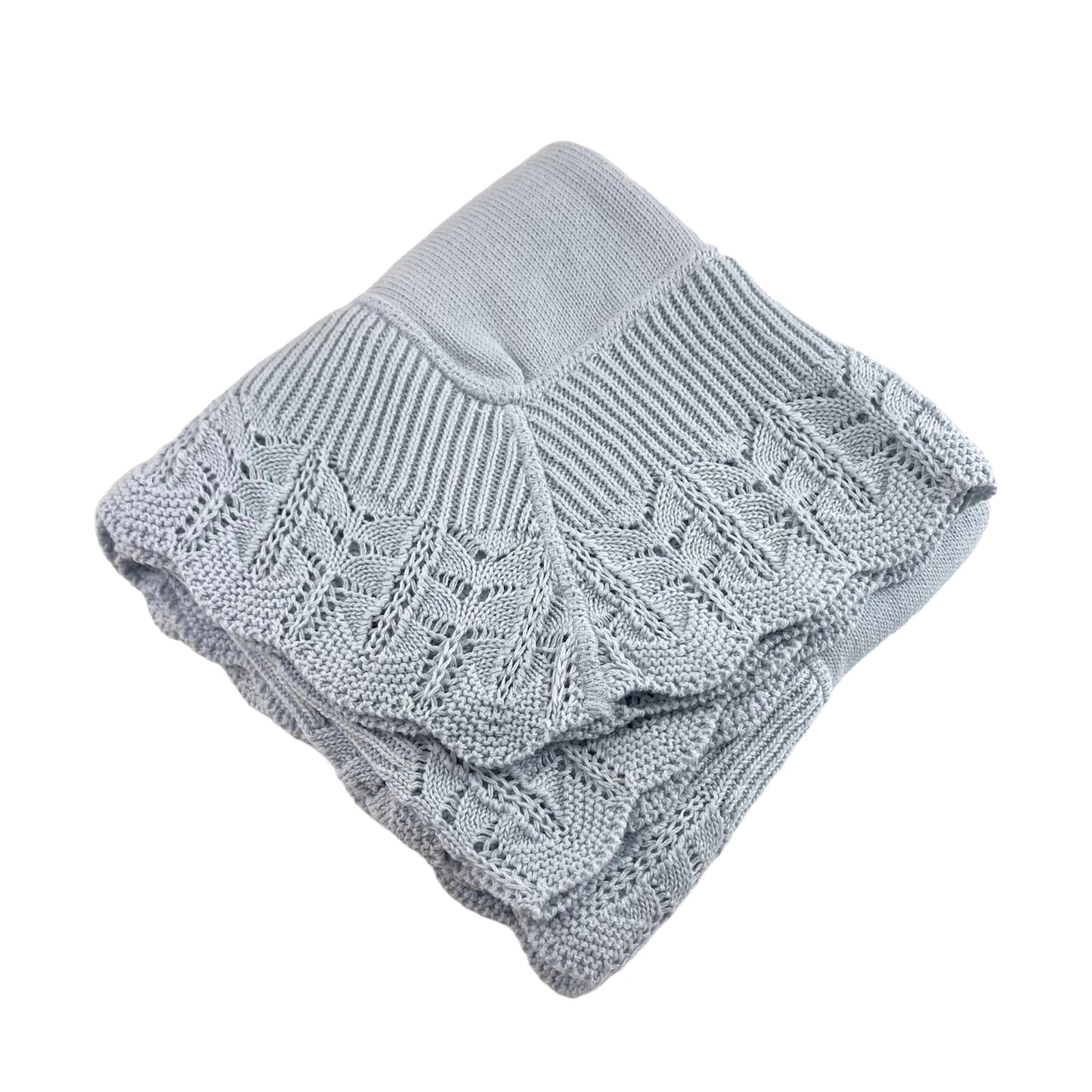 Knitted Blanket with Ruffle Edge